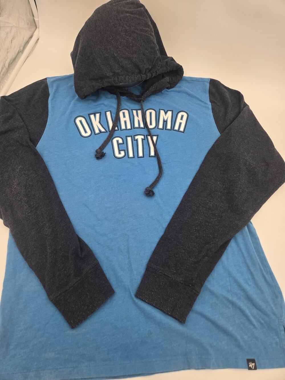 47 Brand Oklahoma City Thunder Long Sleeve Hooded Tee Mens Large